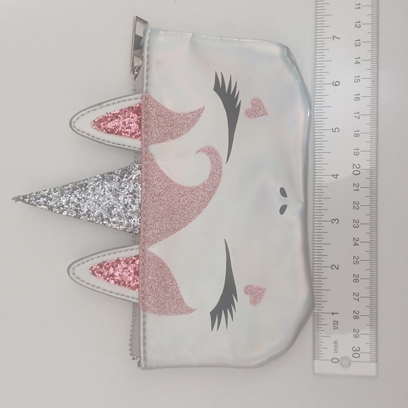 Unicorn cosmetic bag Iridescent sparkly unicorn cosmetic bag pencil bag Girlie - Picture 4 of 16